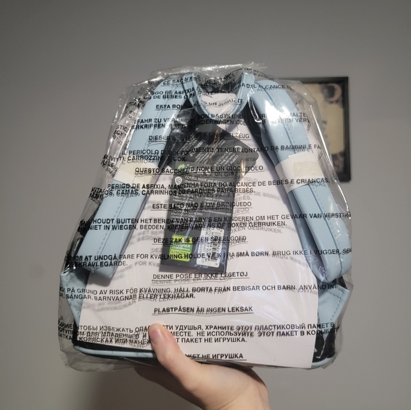 SDCC exclusive Corpse Bride backpack - Picture 3 of 3